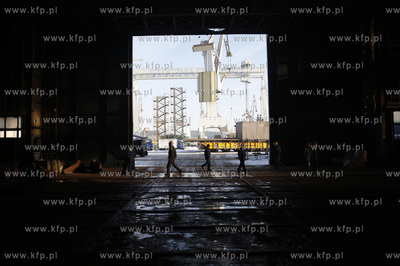 Gdynia. Stocznia Crist buduje statki na terenach bylej...