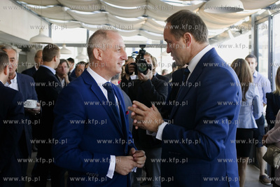 Restauracja hotelu Szafarnia w Gdańsku. Prezentacja...