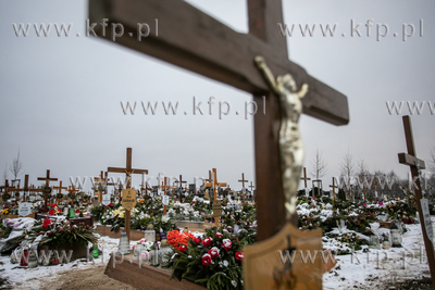 Cmentarz Łostowice. Nowe groby.
12.01.2022
fot....