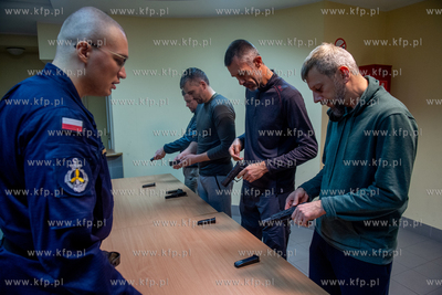 Akademia Marynarki Wojennej w Gdyni. Trenuj w wojskiem...