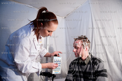 Uniwersytet Gdanski. Wydzial Biologii. Dzien Mozgu...