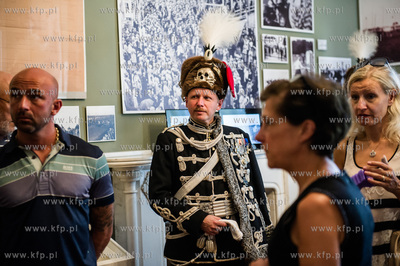 Muzeum Sopotu. Kuratorskie oprowadzanie po wystawie...