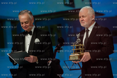 Gdansk. Centrum konferencyjno-wystawiennicze Amber...