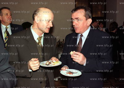 Fundacja Gdanska . Andrzej Szymanczak (Fosfory) i Wlodzimierz...