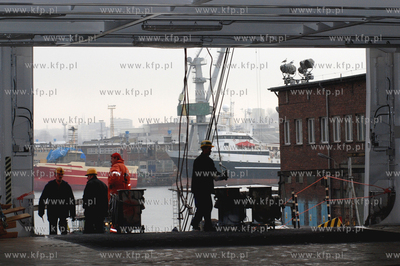 TAIPAN - RO-RO samochodowiec wybudowany w Stoczni Gdynia...