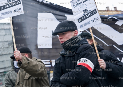 Krakow. Doroczna demonstracja feministyczna organizowana...
