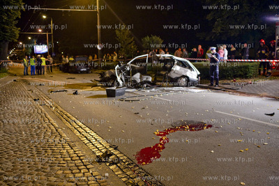 Tragiczny wypadek w Gdyni. Na skrzyzowaniu ulic Chylonskiej...