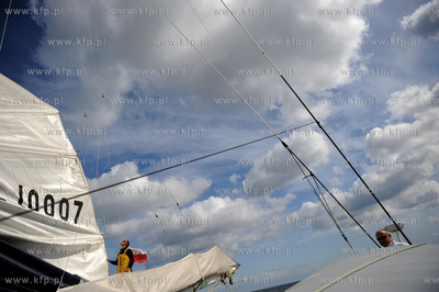 Zatoka Gdanska. Katamaran Gemini 3, na ktorym Roman...