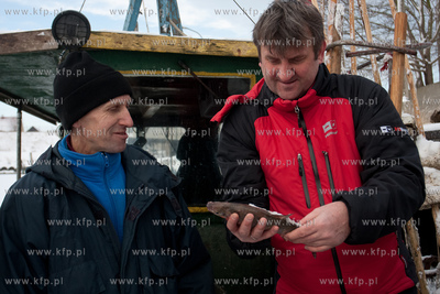 Swibno NZ Gdanski podroznik Marek Kaminski kupuje od...