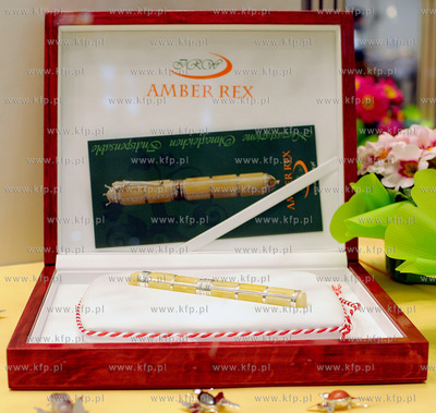 Amberif 2010. 17. Miedzynarodowe Targi Bursztynu, Bizuterii...