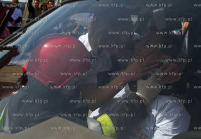 Gdansk, Brzezno. Pokaz ratownictwa medycznego.
01.05.2010
fot....