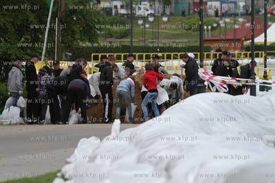 Ok. godz. 11 do Tczewa dotarla fala kulminacyjna. Poziom...