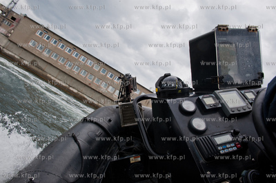 Gdynia. Torpedownia na terenie portu wojennego na Oksywiu....