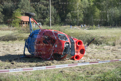 W miejscowosci  Czysta k. Smoldzina rozbil sie helikopter....
