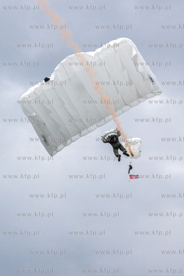 Piknik lotniczy polaczony ze Swietem 49 Bazy Lotniczej...