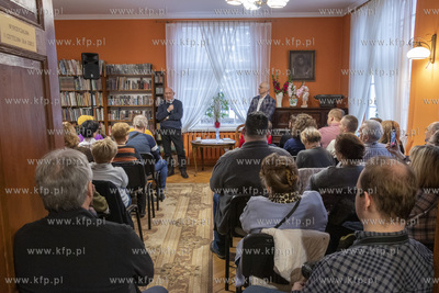 Biesiada Literacka z Jerzym Dziewulskim w Powiatowej...