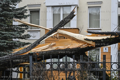 Sopot. Ulica T. Kosciuszki przy kosciele Gwiazda Morza....