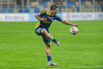 1. Liga. Arka Gdynia 1:1 Znicz Pruszków n/z Kacper...