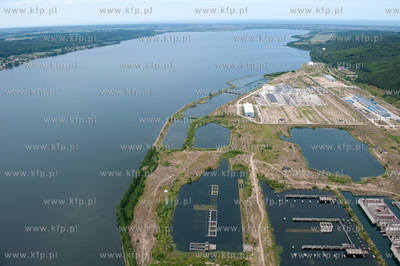 Ruiny Elektrowni Jadrowej w Zarnowcu. 22.06.2009 fot....