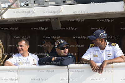 Brazylijska fregata Cisne Branco wpływa do Nabrzeża...