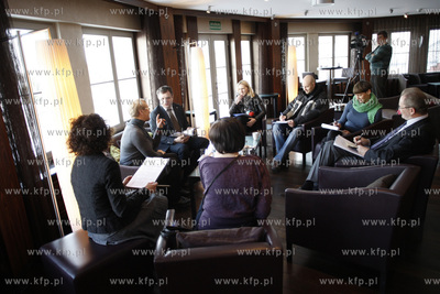 Sopot. Konferencja prasowa Henryki Bochniarz i Jacka...