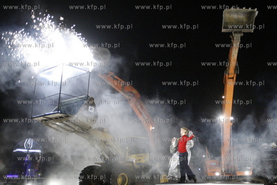 Gdansk. Performance pt. Triumf Ognia, Cial i Maszyn...