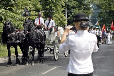 Gdansk. Sobotkowe Swieto Jaskowej Doliny. Nz. uroczysta...