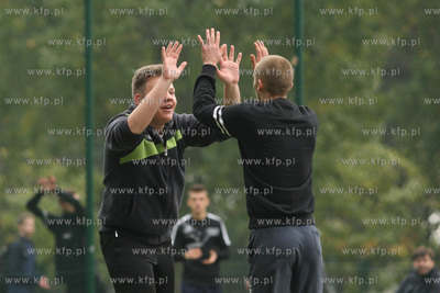 Gdansk Zaspa. Pilkarski turniej dzikich druzyn Do przerwy...