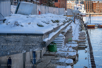Remont Długiego Pobrzeża w Gdańsku. 05.01.2024 fot....