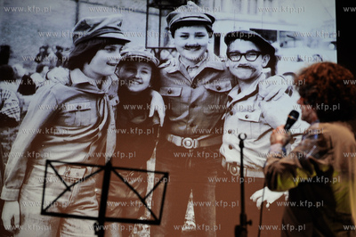 Gdansk. Nadbaltyckie Centrum Kultury, Skiboby - czyli...