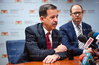 Gdansk. Urzad Miejski. Konferencja prasowa z udzialem...