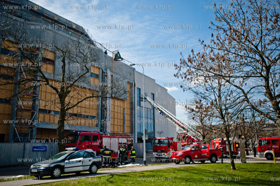 Pozar dachu Teatru Muzycznego w Gdyni . W akacji gasniczej...