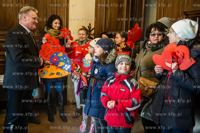 Gdansk. Podopieczni Palacu Mlodziezy wraz z rodzicami...