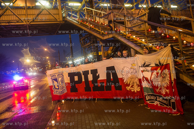 Gdynia. Obchody 45. rocznicy Grudnia '70. Apel poleglych...