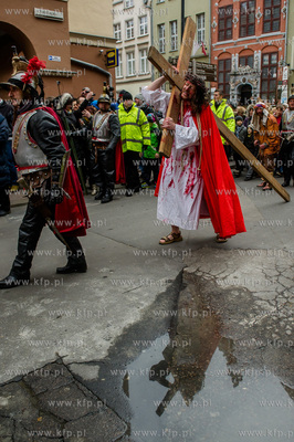 Wielki Piatek. Misterium Meki Panskiej na ulicach Gdanska.
25.03.2016
fot....