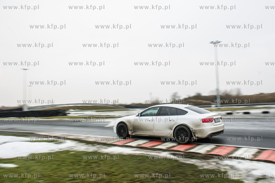 Pszczółki. Ośrodek Doskonalenia Techniki Jazdy PORD...