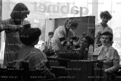 Fryzjer w Gdansku. Prosimy o pomoc w rozpoznaniu miejsca....