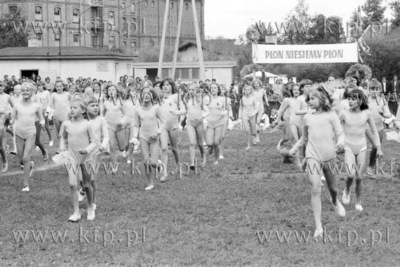 Dożynki w Skarszewach na Kociewiu. 
06.09.1976
2wrzesnia76_z.kosycarz_p11
Fot....