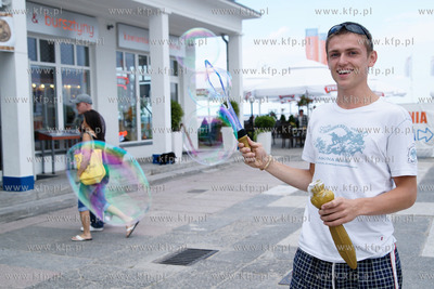 Sopot. Cepeliada 2009. Nz. banki mydlane
27.07.2009
fot....