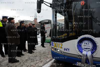 Gdynia. Przekazanie do uzytkowania nowych trolejbusow,...