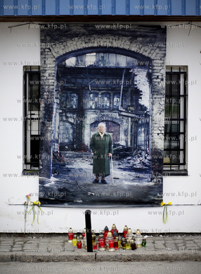 Gdansk. Przed historyczna brama Stoczni Gdanskiej na...