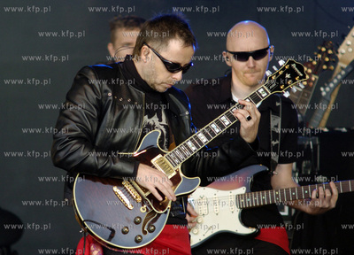 W Ustce odbyl sie koncert zespolu Blue Cafe. Zespol...