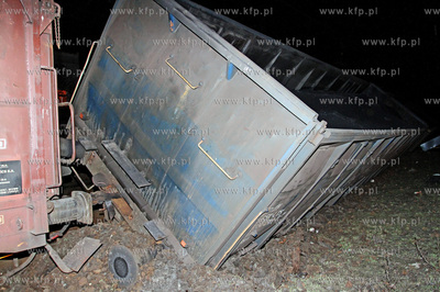 Gdansk, Wrzeszcz. Wykolejenie 8 wagonow z weglem, pociagu...