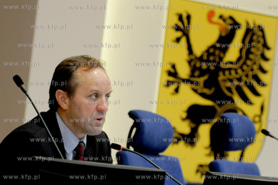 W  sali im. Lecha Badkowskiego Urzedzie Marszalkowskim...