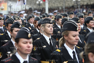 Kaliningrad , Rosja 09.05.2014 Parada na Placu Zwyciestwa...