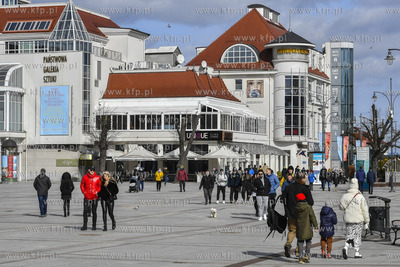 Sopot. Astronomiczna wiosna w Sopocie. 20.03.2021 fot....