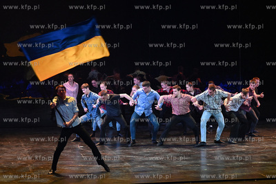 Wystep Kozakow z zespolu tanecznego "Sonechko" Zytomierskiej...