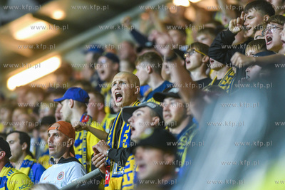 1. Liga. Arka Gdynia 1:1 Znicz Pruszków n/z kibice...