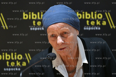 Biblioteka Sopocka. SOPOTEKA. Głośne czytanie fragmentów...