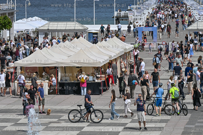 Sopot. Skwer Kuracyjny k. Molo. Festiwal Rękodzieła...